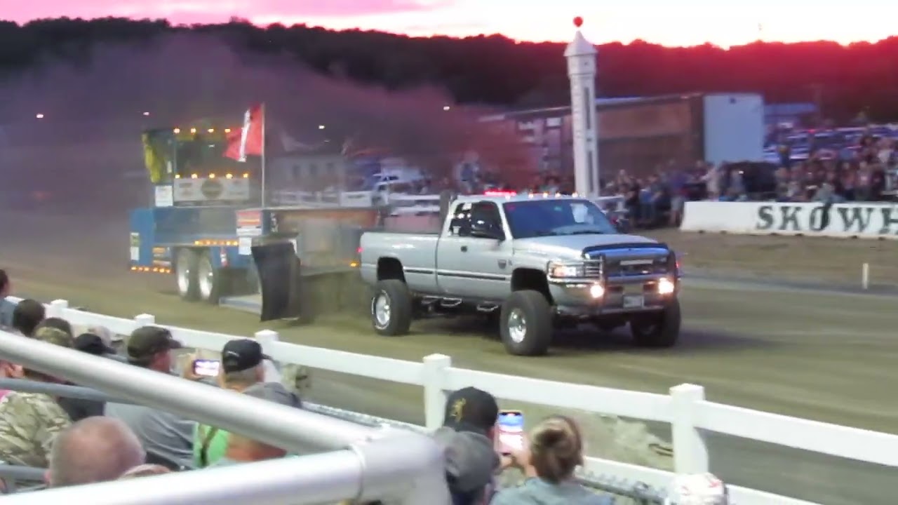 2nd Gen Cummins Diesel Truck Pull