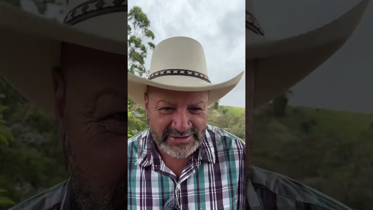 El secreto de Azuzena De la presión social al amor verdadero