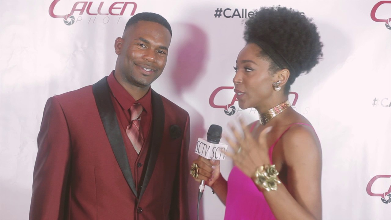 Comediand Hot Topic on the Red Carpet w/ SolTV's Robin Beltran