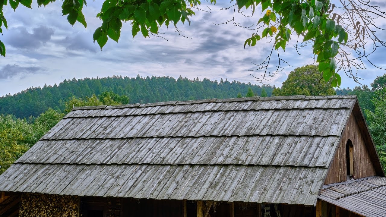 Starodawne, drewniane pokrycie dachu. Jak się sprawdza obecnie w @OstojaTradycji?