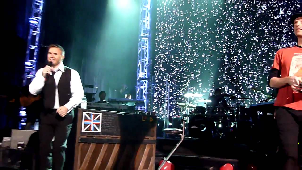 Gary Barlow - GB40 - Back For Good with Chris Martin
