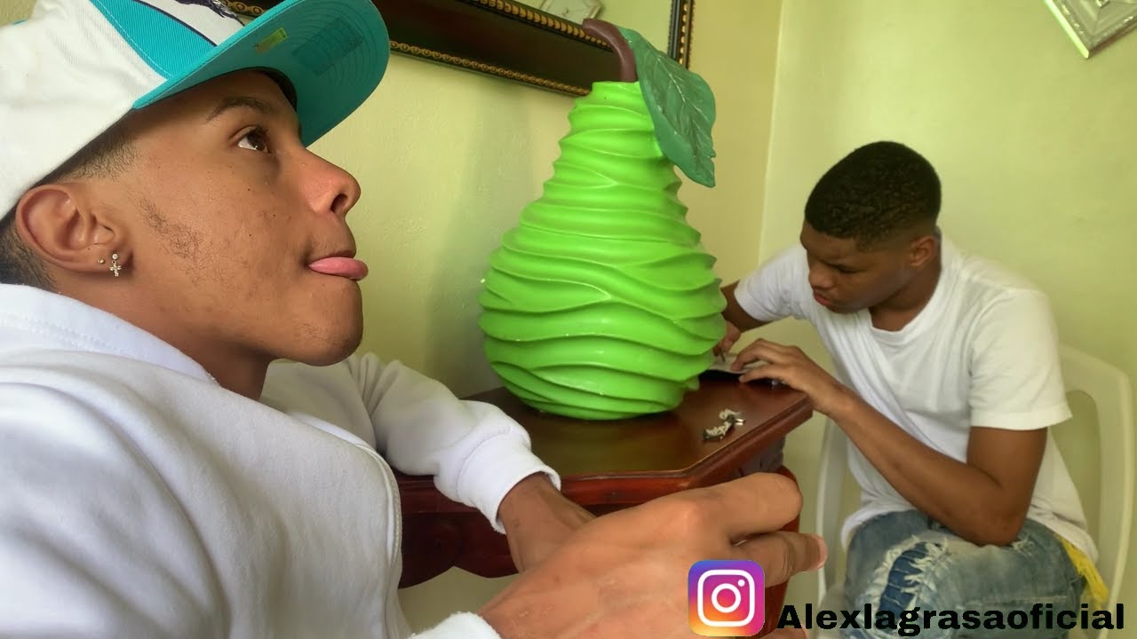 Queria irse de viaje pero no queria dejar su motor ( final inesperado )