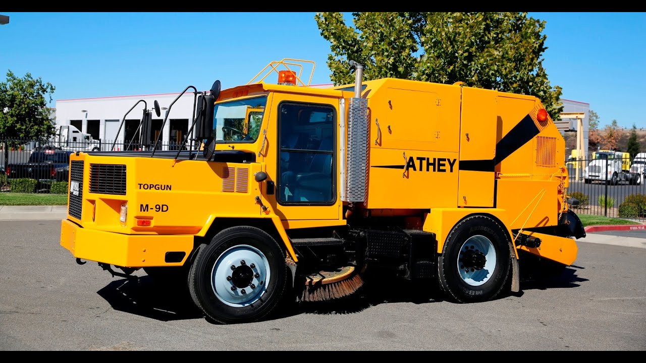 1999 Athey Mobil TopGun M-9D High Dump Street Sweeper for sale