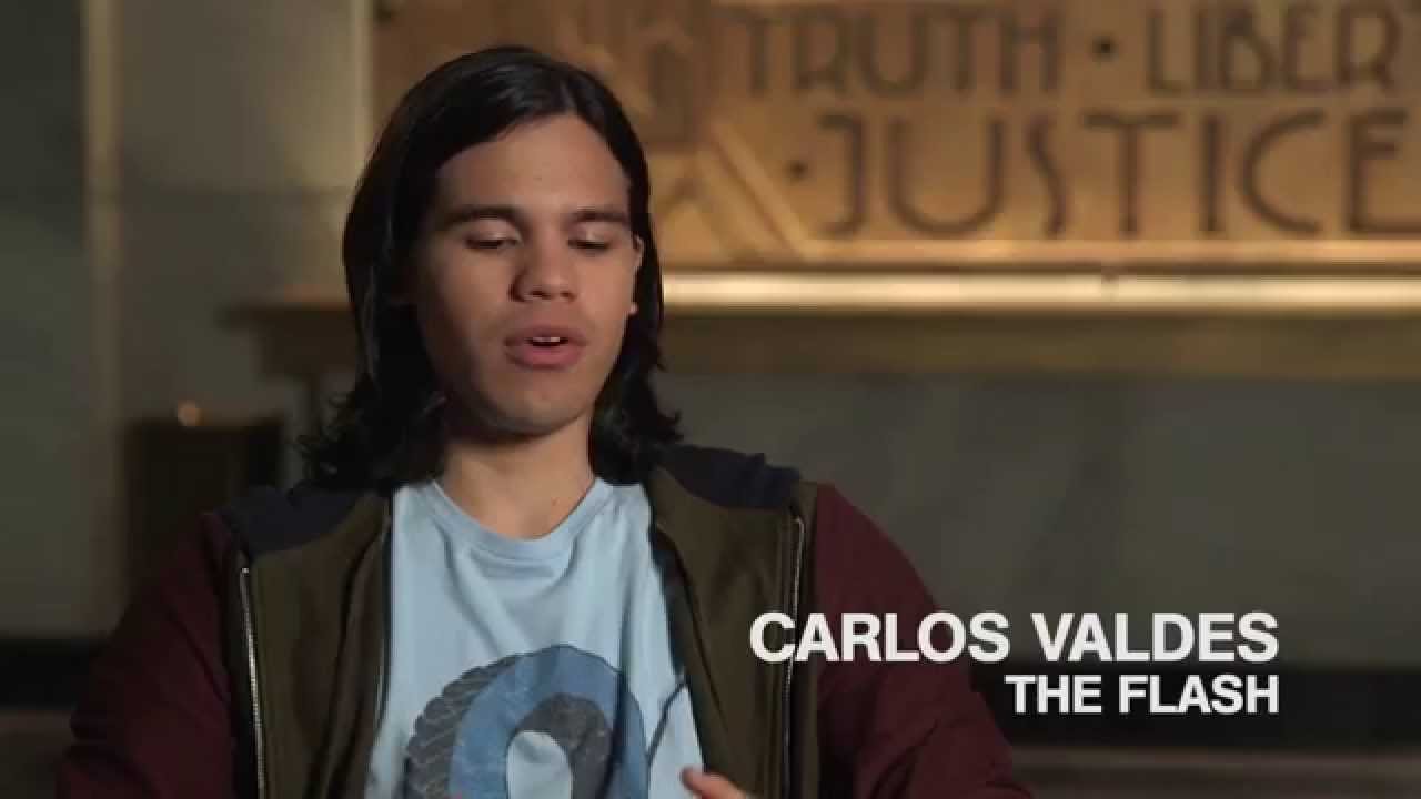 Arrow-Flash stars tease crossover episode -- On the Set