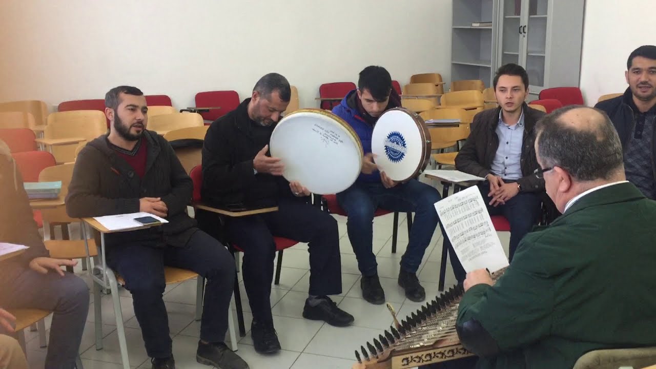 YDÜ İLAHİYAT FAKÜLTESİ KOROSU   Hakka düştü yönüm benim