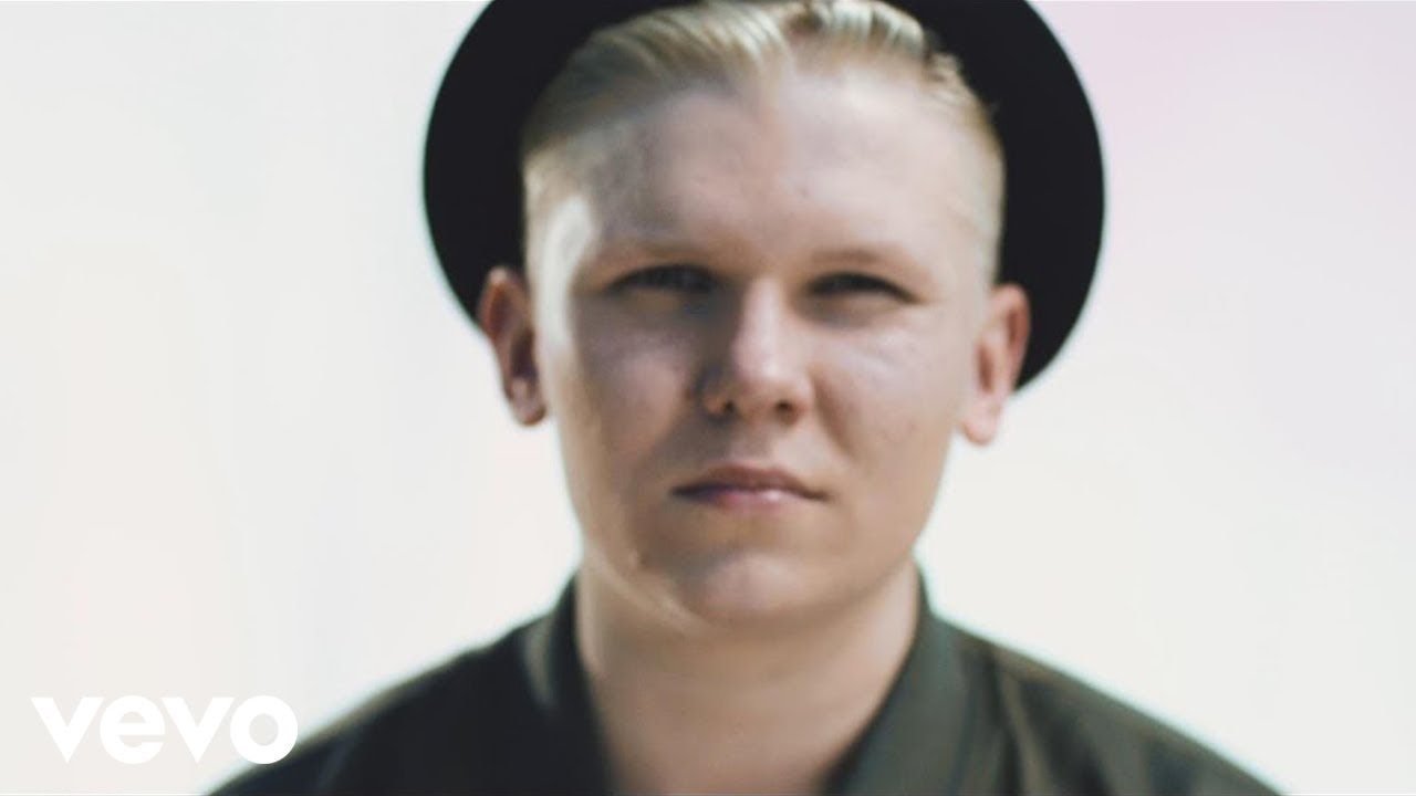 Arttu Lindeman - Läikkyy