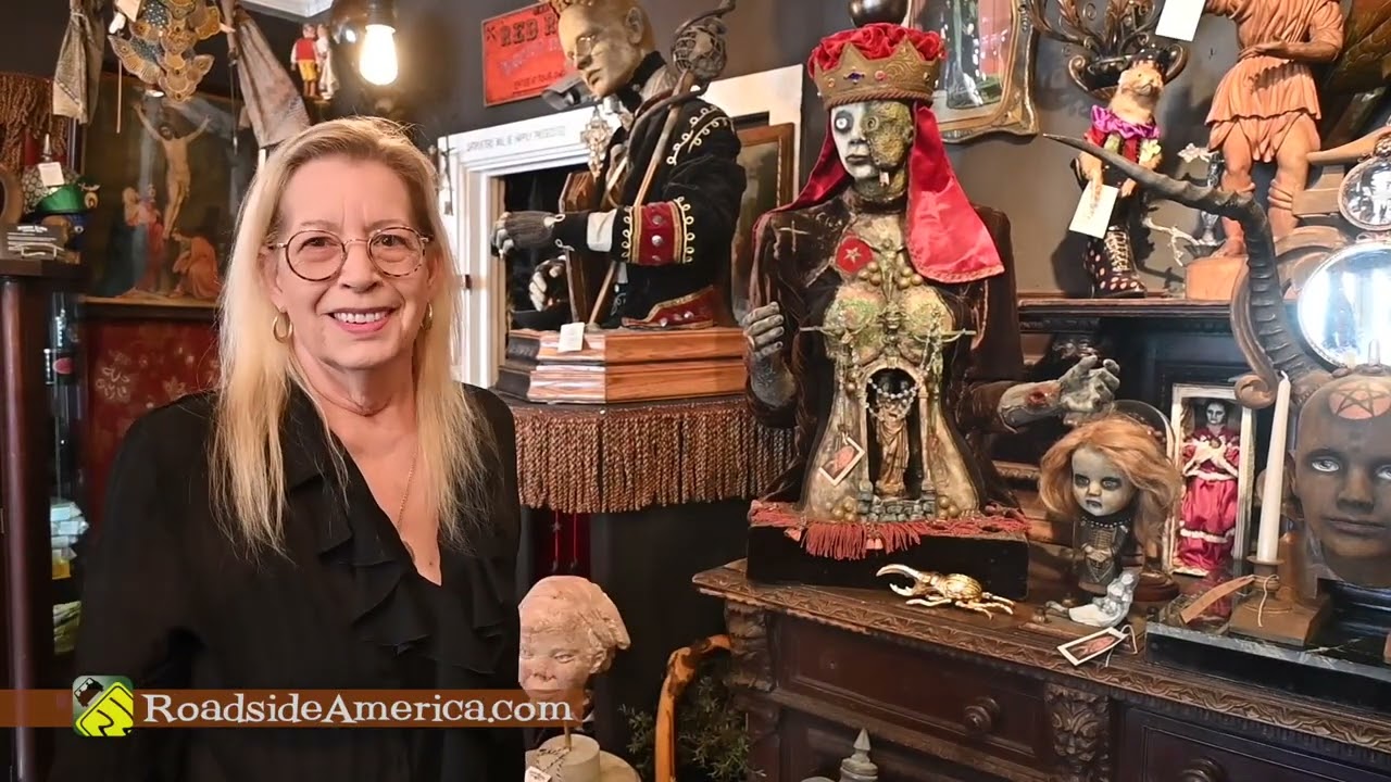 The Creeper Gallery, New Hope, Pennsylvania - RoadsideAmerica.com