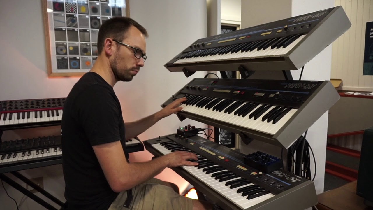 Korg Poly-61 Analog Poly Synth Jam Around Some Sounds