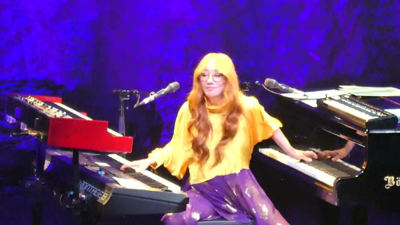 Tori Amos - Taxi Ride @ Beacon Theater, NYC1 2023