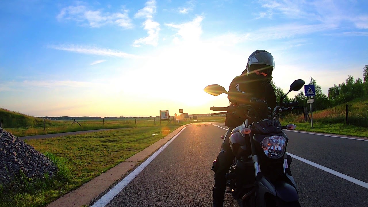 Fireblade backview II - MT07 - CBR1000RR - RAW - NOMUSIC
