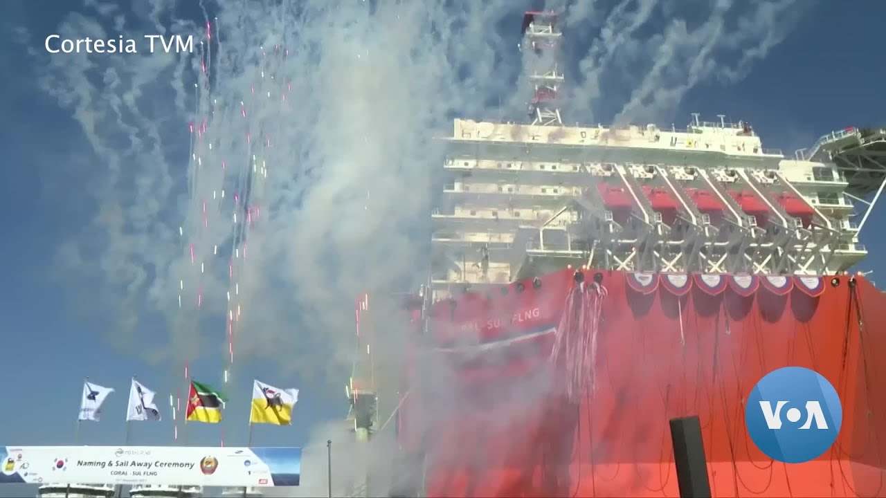 Moçambique – Filipe Nyusi recebe plataforma de produção de gás natural