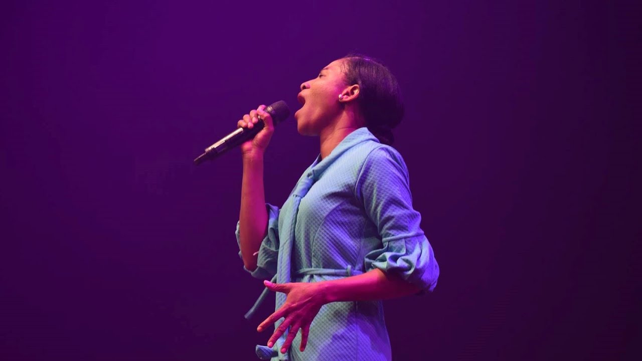 Useneno Evans - Praise Medley