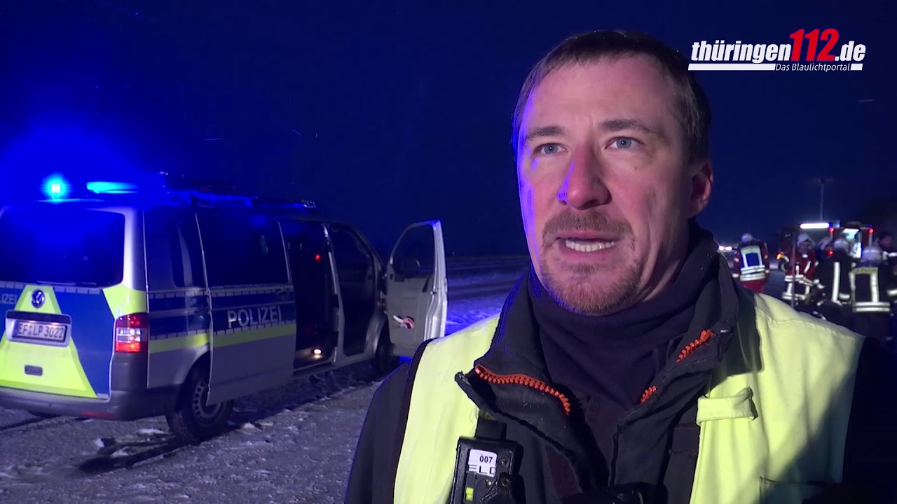 Massencrash im Schneeschauer legt Verkehr auf A4 lahm