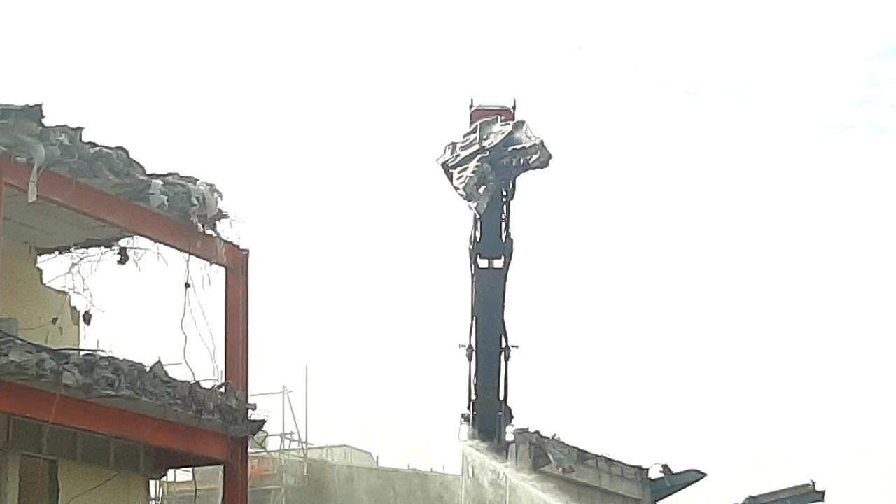 Hydraulic Jaw At Circut House - PYDAR PROJECT #6 
