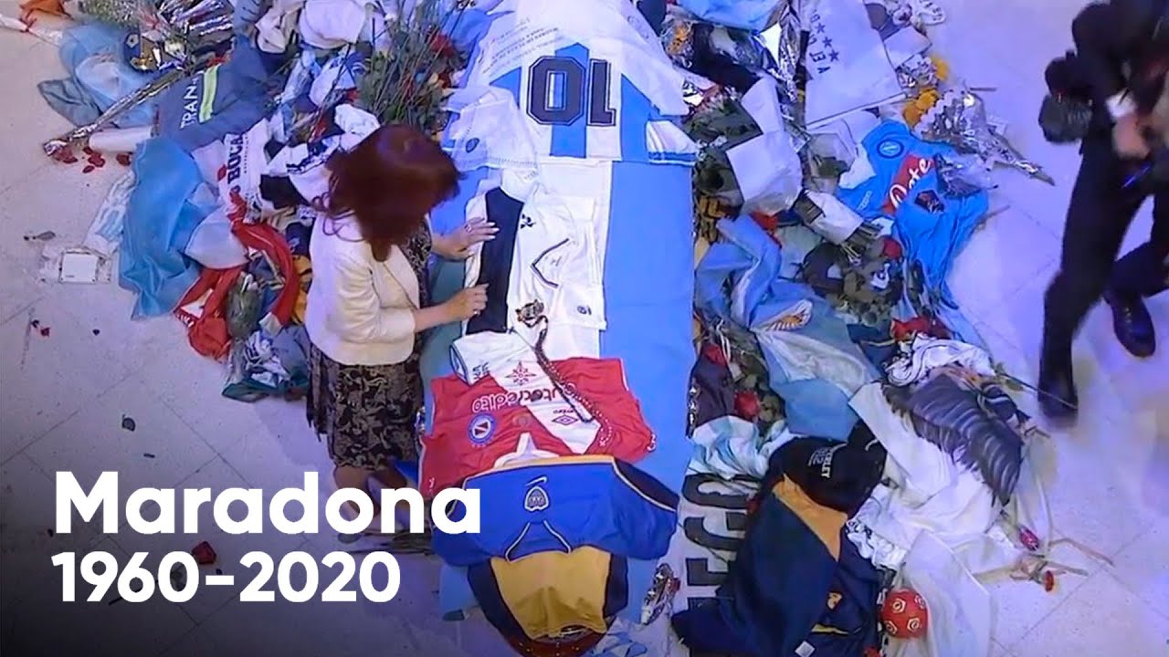 Cristina Kirchner despidió a Diego Maradona: el abrazo con Claudia Villafañe, Dalma y Giannina