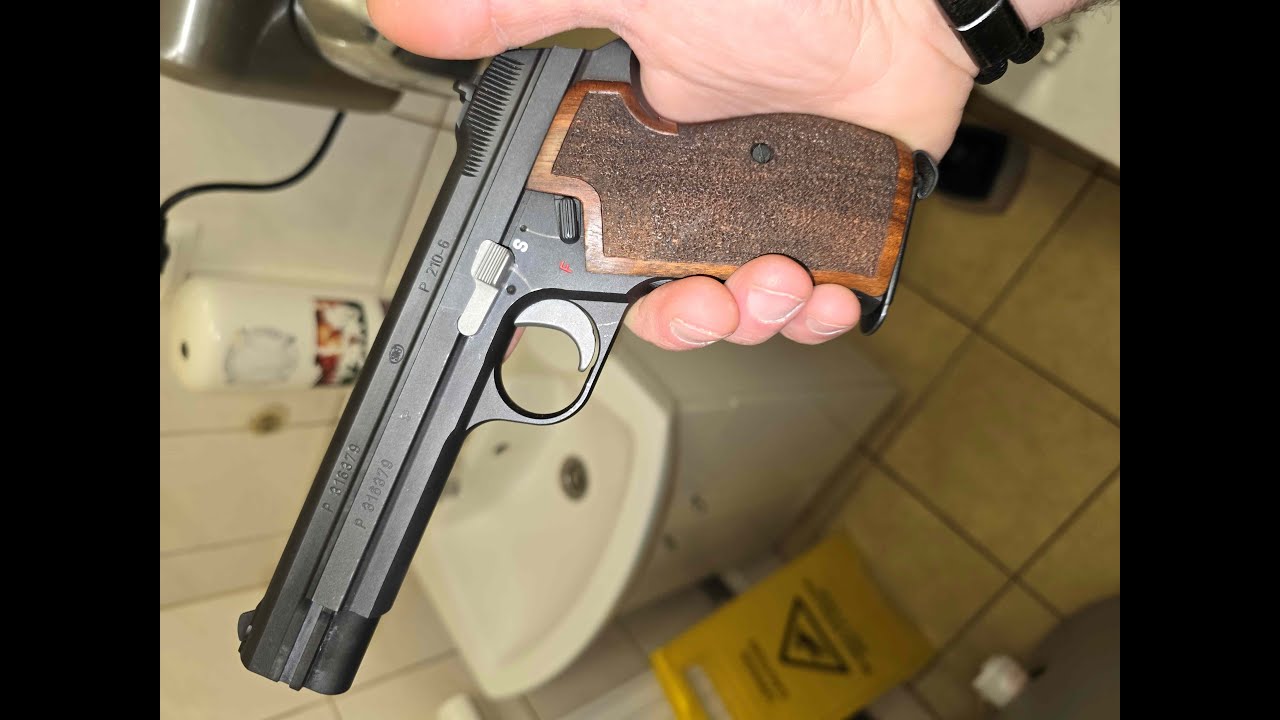 Legendarny Sig P210-6
