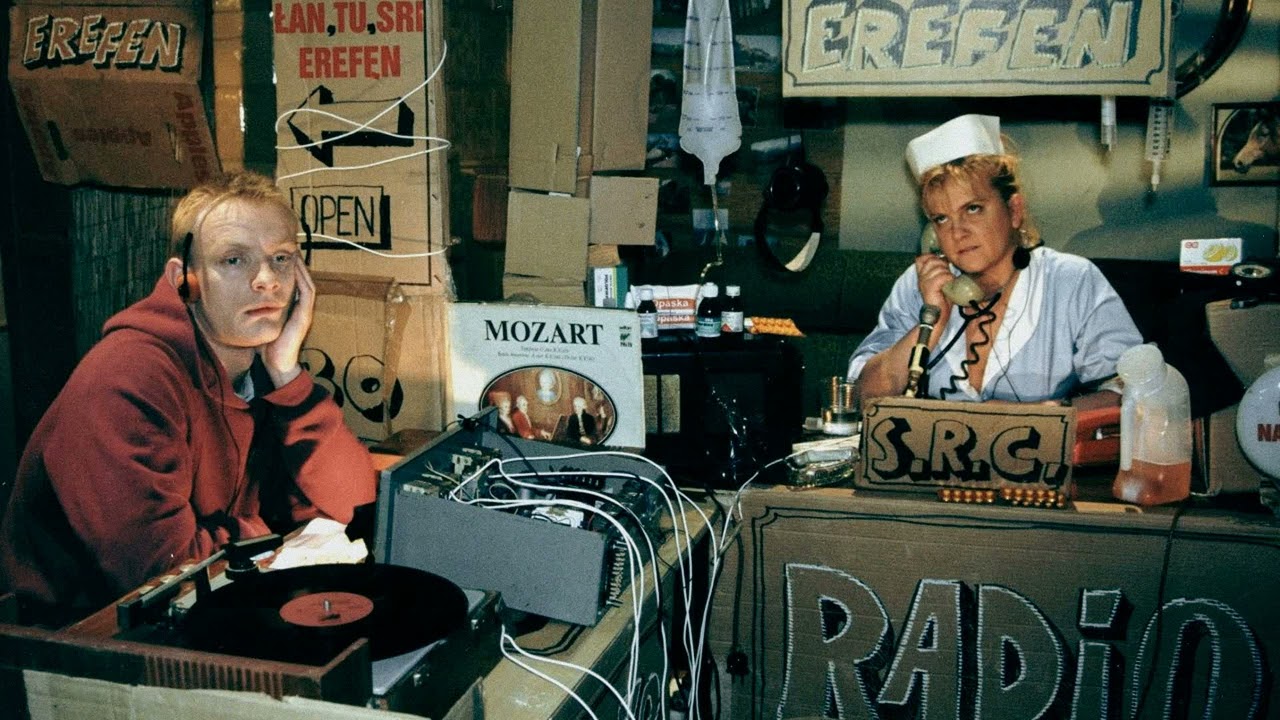 nothing but 90s rave pianos 3