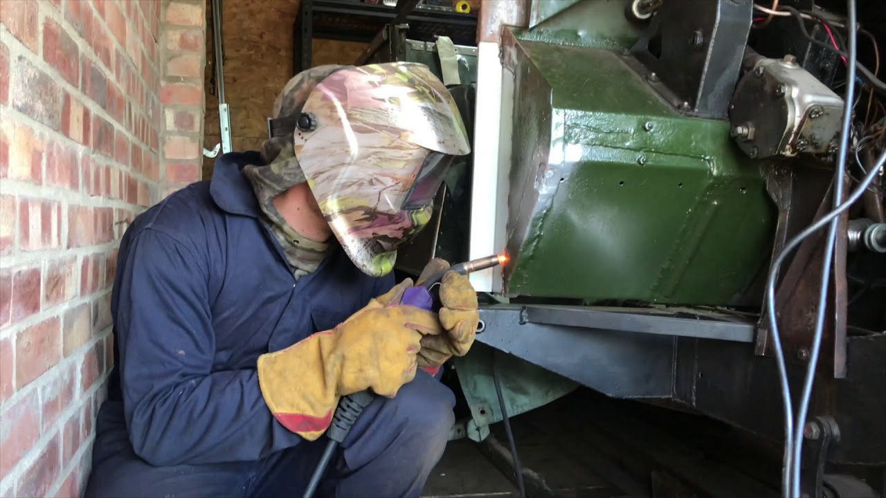 Series 2A Land Rover - Bulkhead Repairs - Part 2