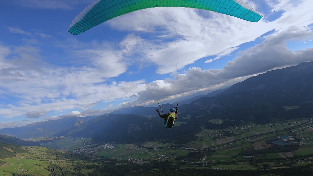 Gleitschirmfliegen in Greifenburg / Fliegercamp - 4k mit Swing Nyos RS