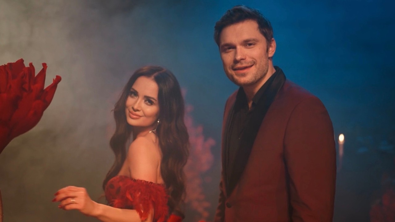 Aga Mrozińska i Marcin Jajkiewicz - Dzwonię do Ciebie (official music video)
