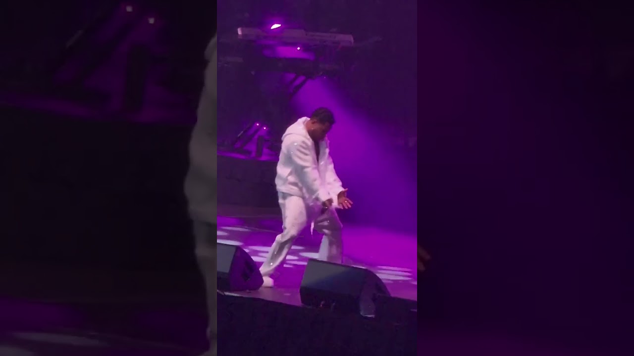 My Favorite Bobby Valentino Song.... Colonial Life Arena, Columbia S.C   lifestyleblogger