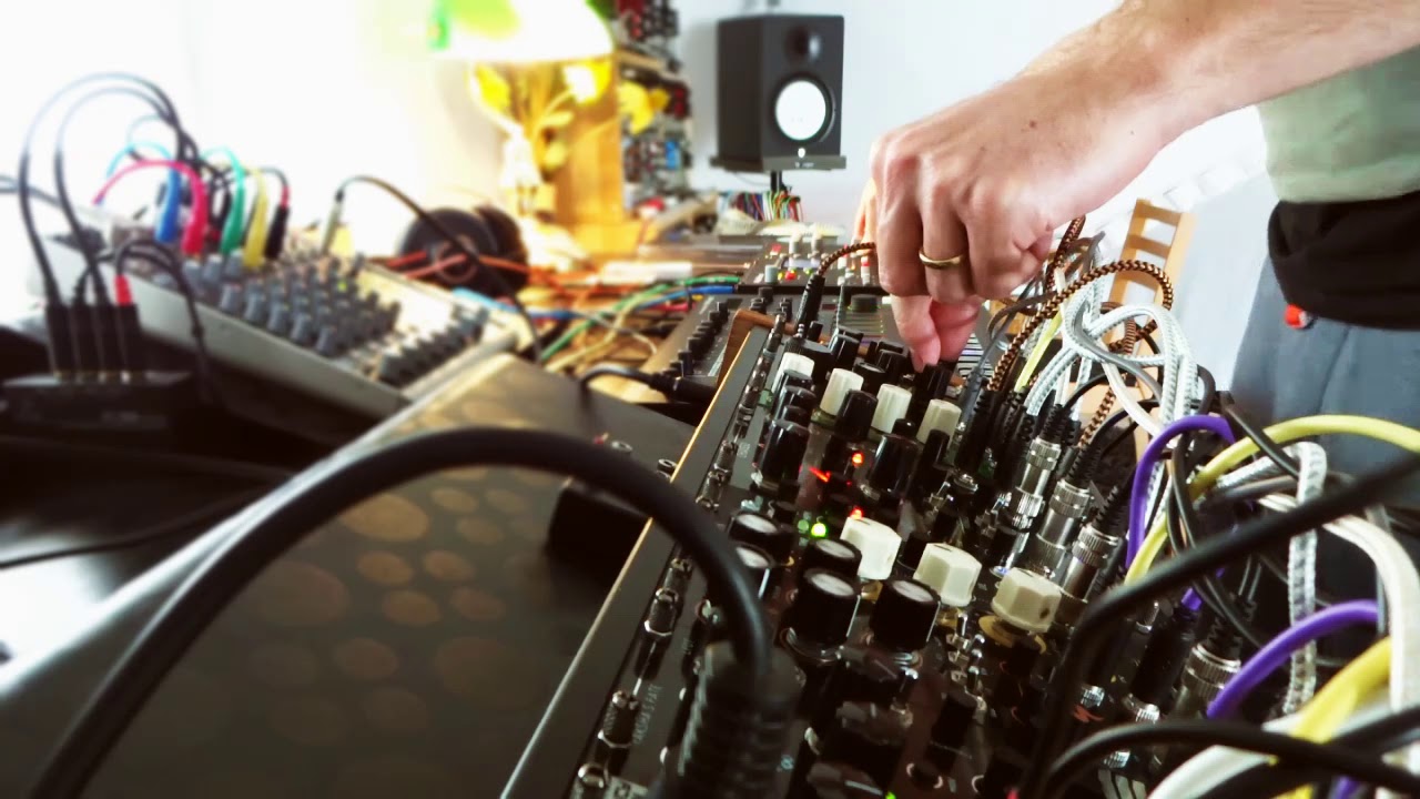 ST Modular - Honeyeater CEM3340 VCO Techhouse