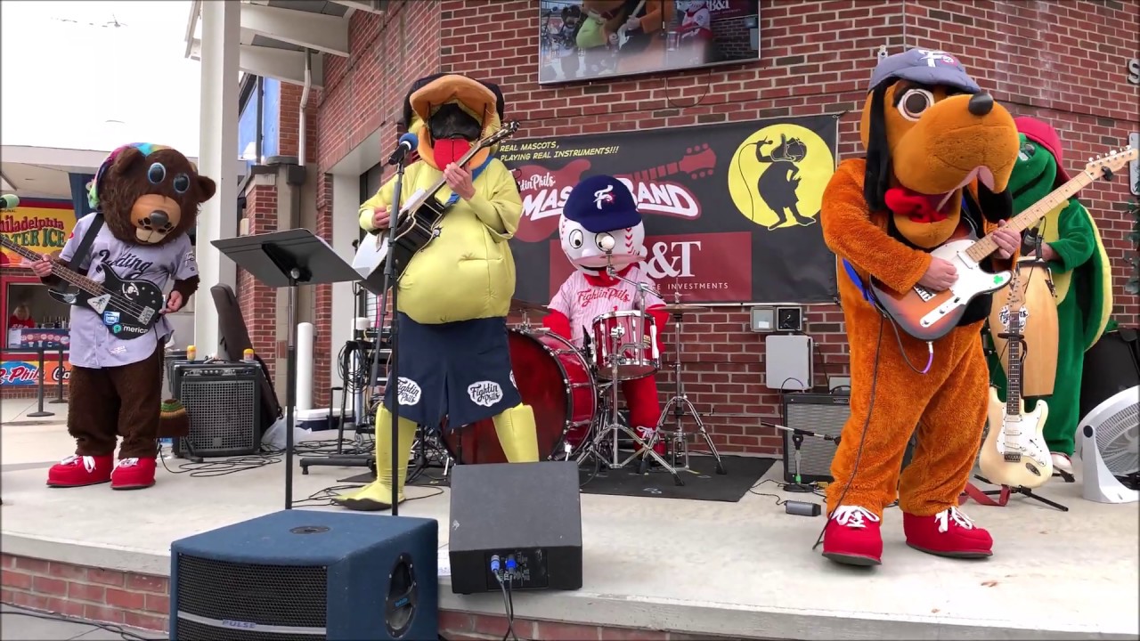 Reading Fightin Phils Mascot Band - Video Clips (5-11-19)