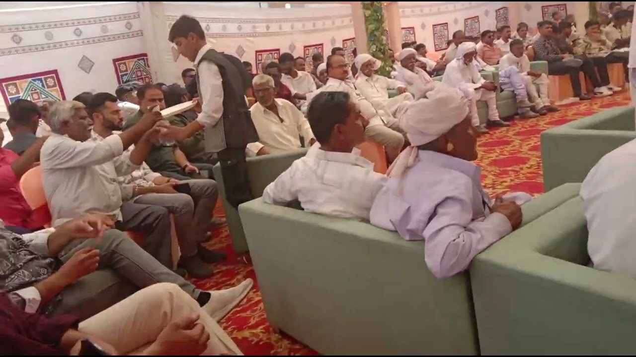 લગ્ન મા રાજાભા માણેક ની દીકરી ના છે 