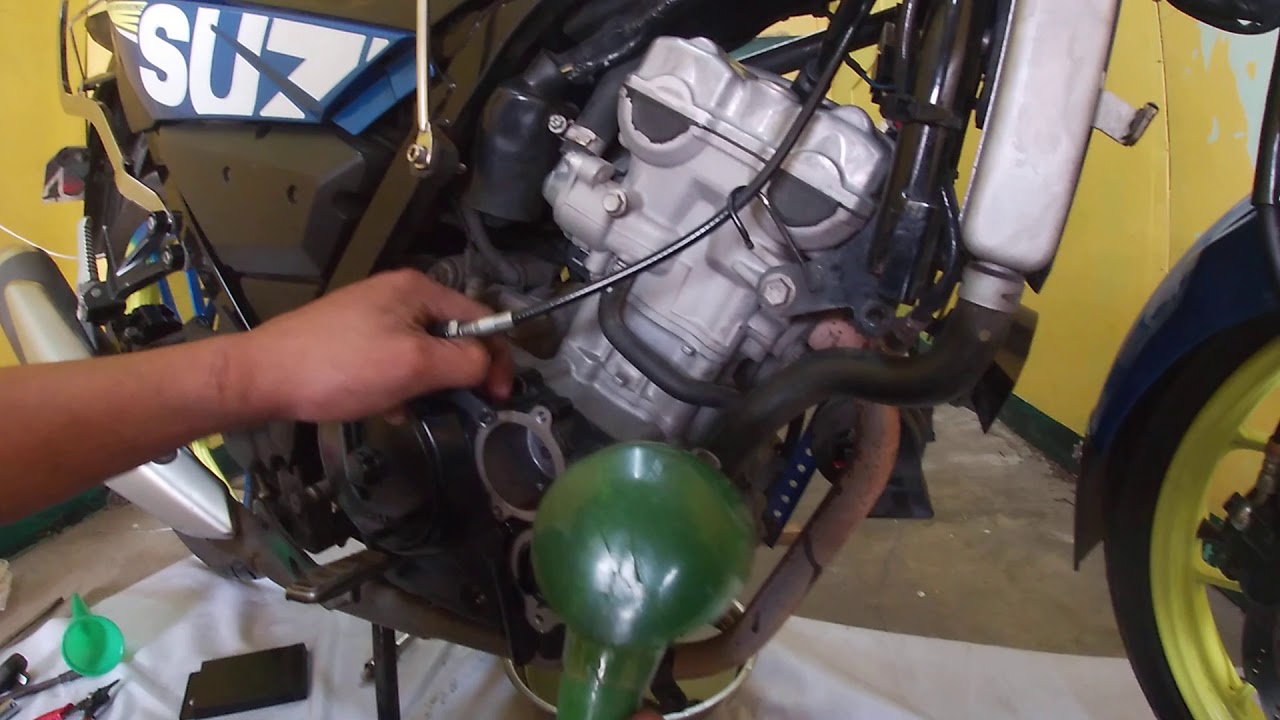 HOW TO REPLACE RETURN SPRING & WATER PUMP OIL SEAL AND BALANCER DUMPER