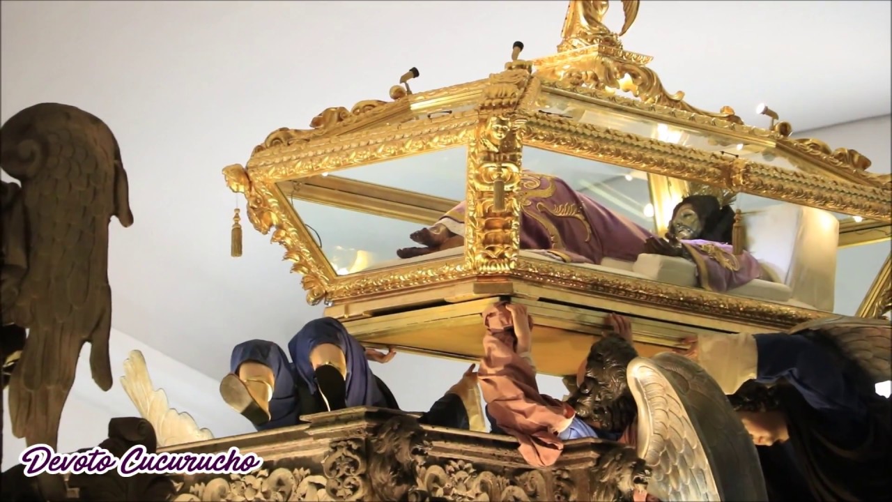 Salida Procesión del Cristo Yacente de San Felipe, Viernes 2018