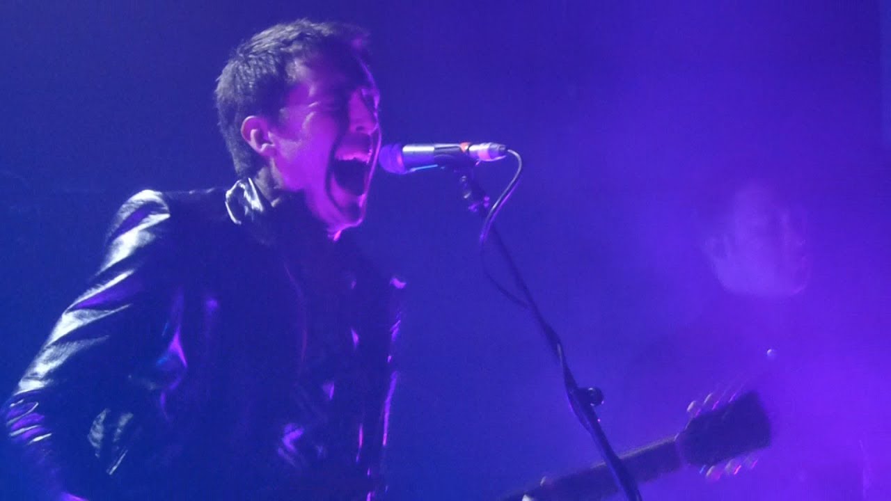 Miles Kane - intro + Inhaler [Live at The Sugarmill, Stoke-on-Trent - 24-05-2018]