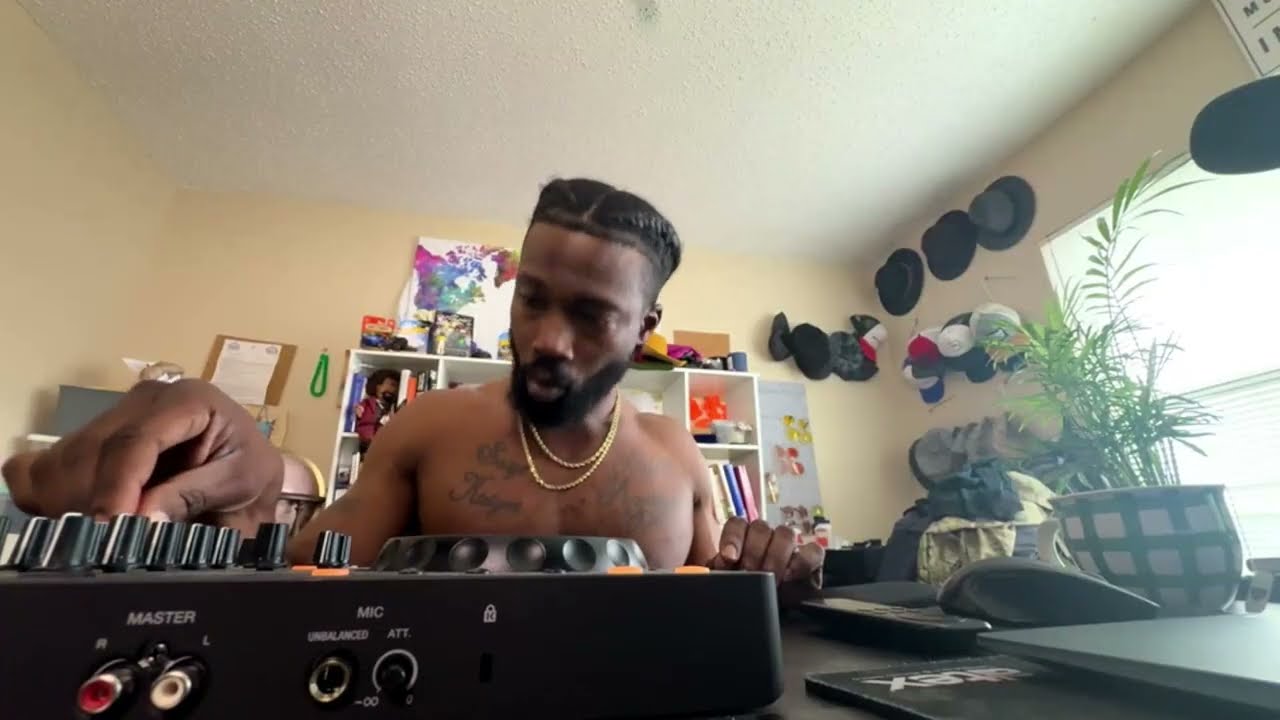 Room 501 Bring The Wine playlist | practicing on the ddj-flx4