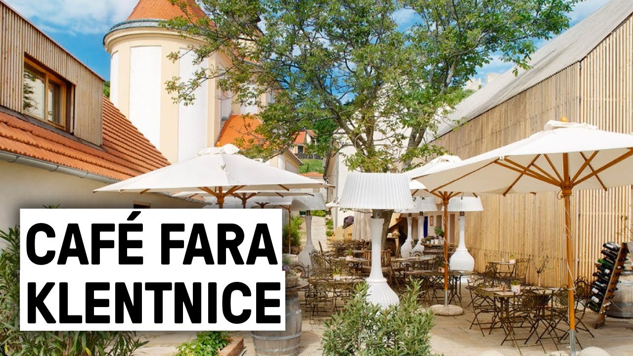 Transformace fary s chlívkem v dechberoucí kavárnu a penzion