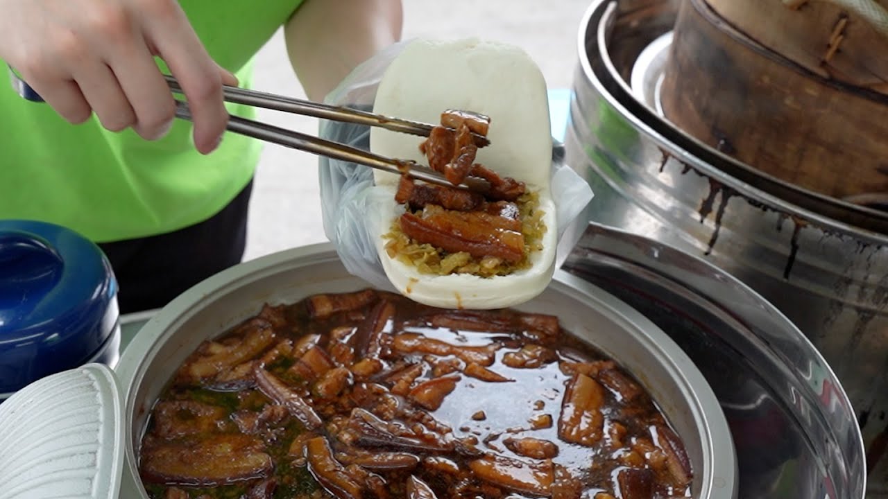 Houyaozhu！sold 500 in 3 hours! Best Chinese Burger /在夜市創造3小時大賣500個的刈包！太原堂虎咬豬 / Taiwanese street food