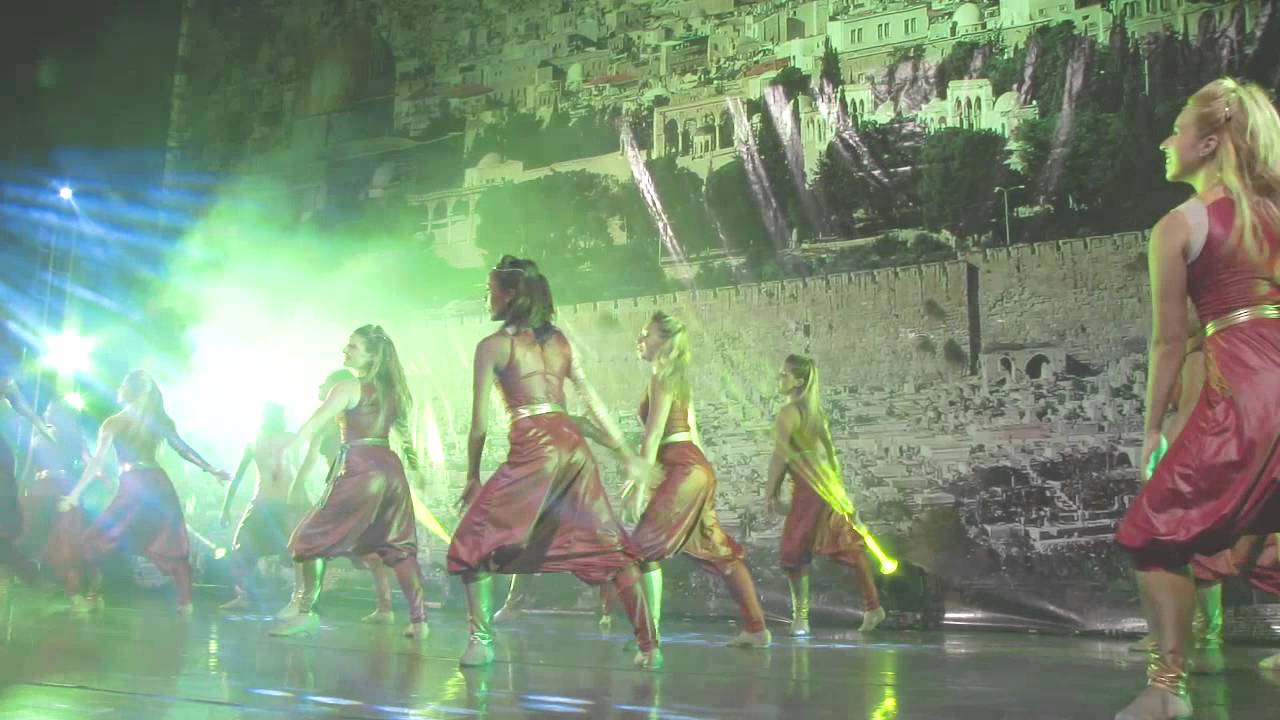 Coreografia RESTITUI - Praise Cia. de Dança