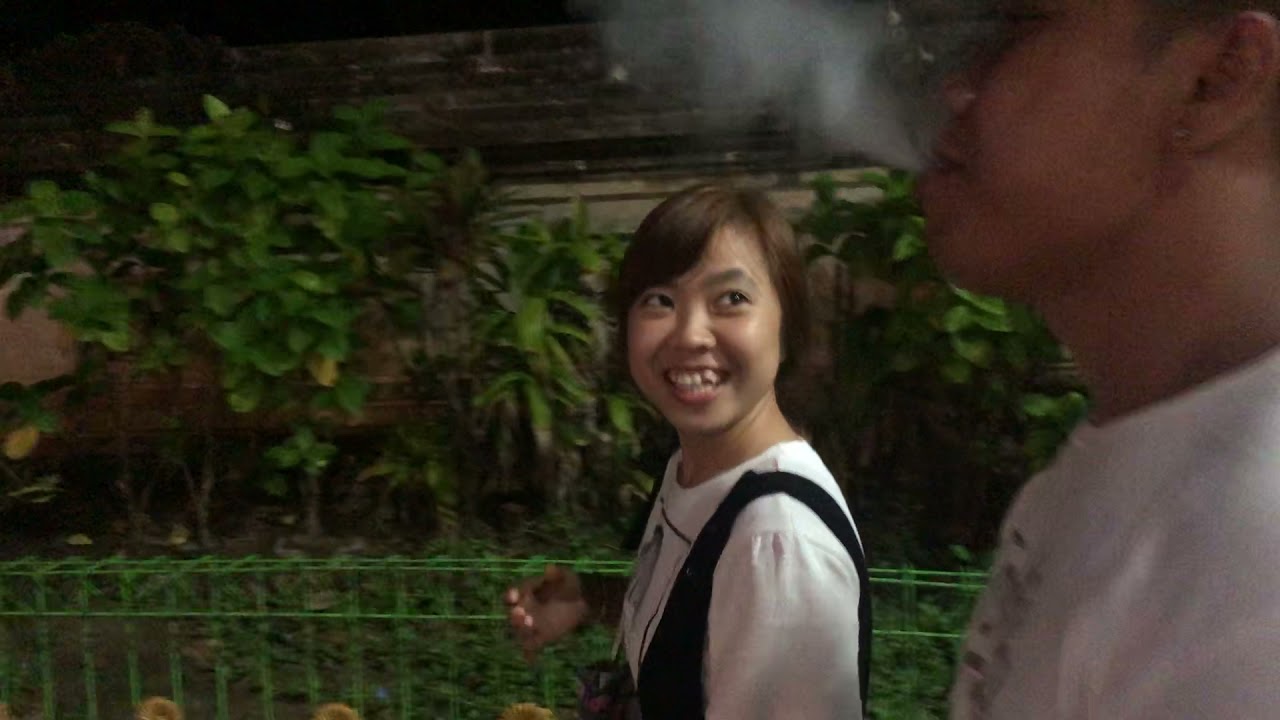 Duyen #Vape #Bali at night