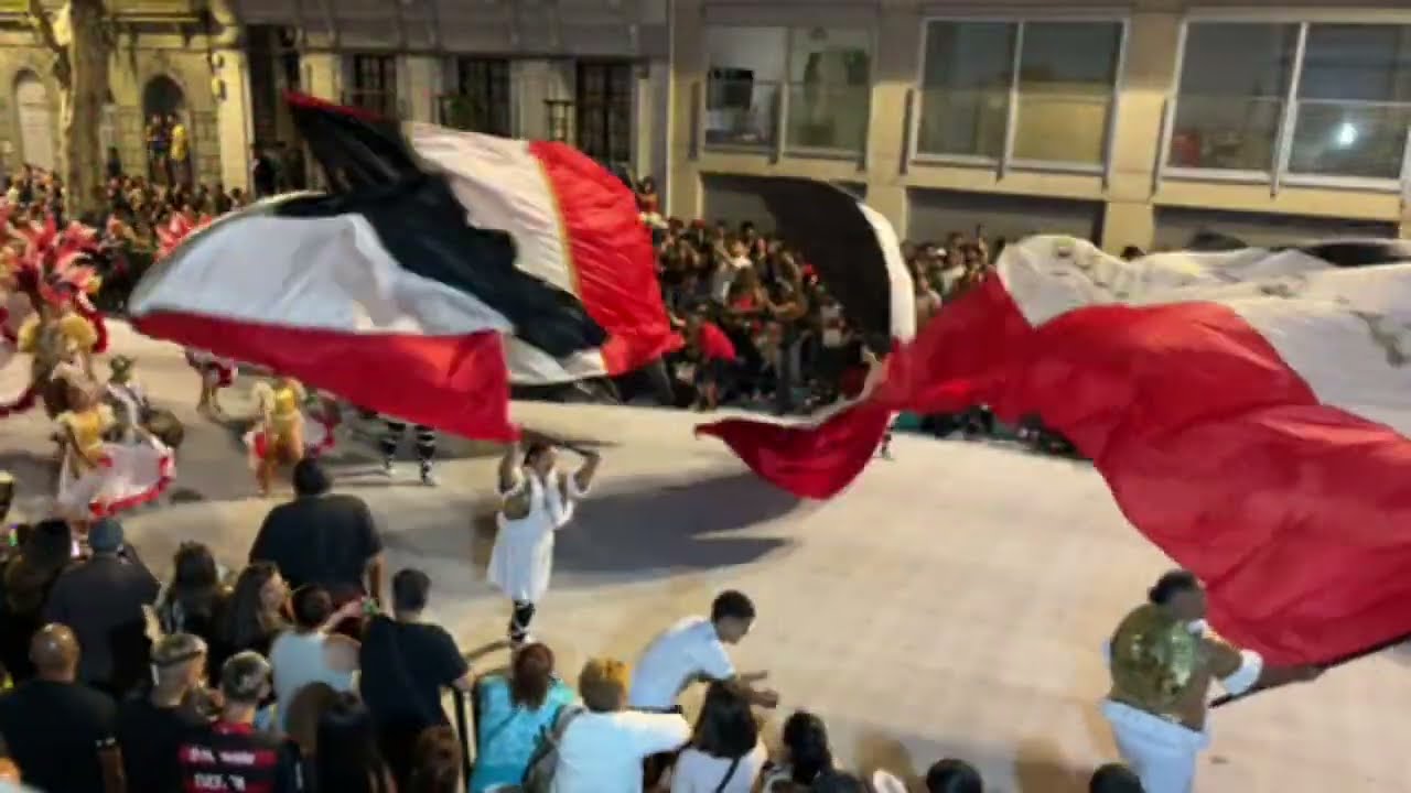 @Porisladeflores está en vivo desfile de llamadas 2026
