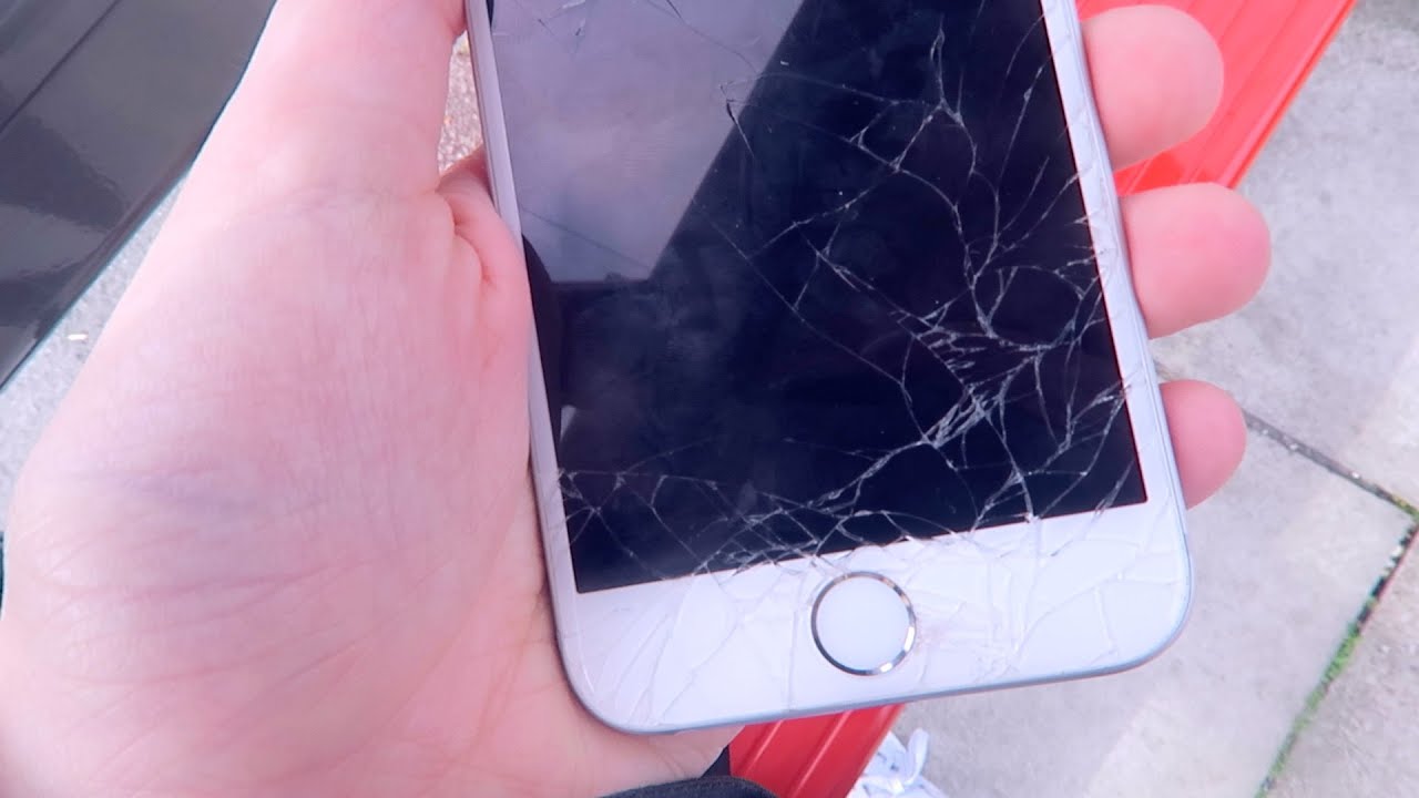 MY PHONE HAS BROKE AGAIN!!