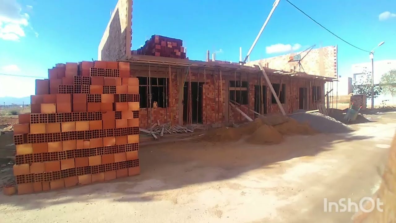 همزة. .شقق في طور الإنجاز داخلين في الدعم 10 المليون في موقع جميل.بالمدينة بركان.berkane