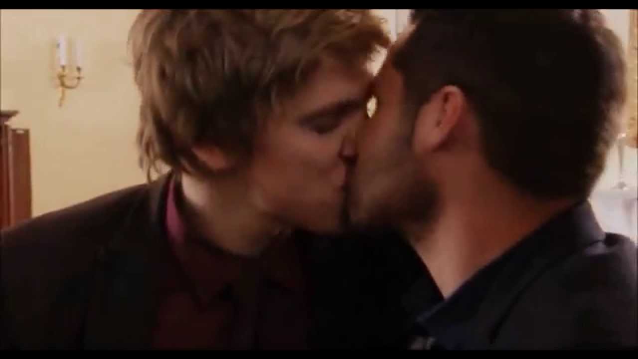 Aaron & Robert - Love me like you do