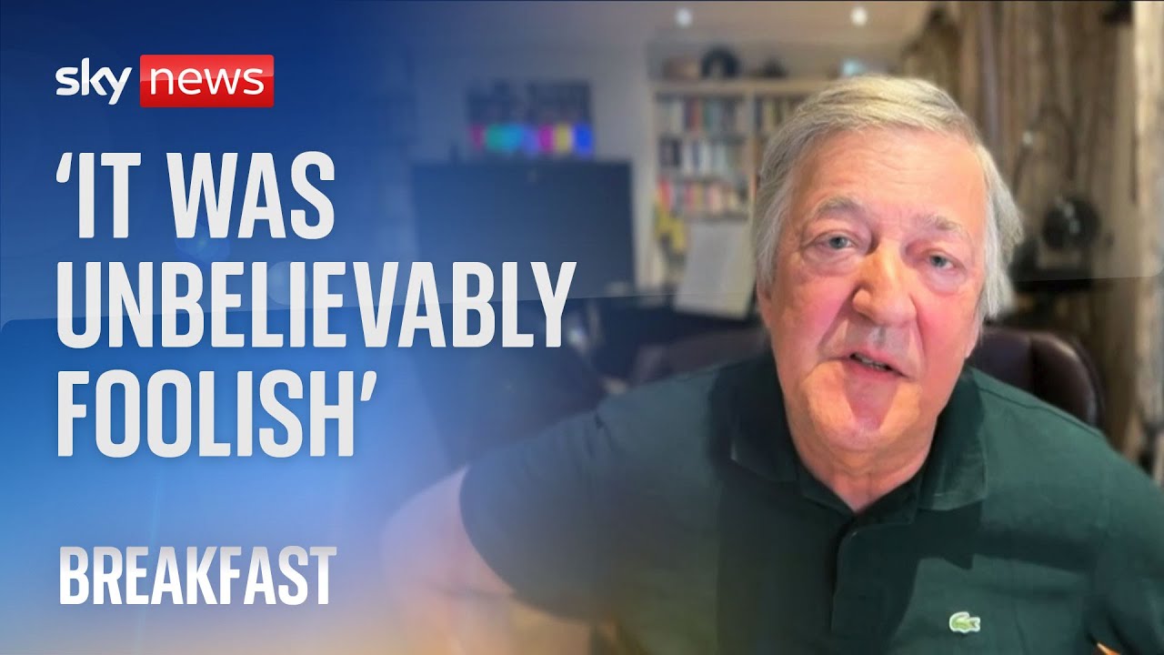 Gregg Wallace's response to allegations was 'unbelievably foolish', actor Stephen Fry says