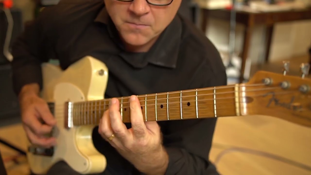 Allemanda (J.S. Bach) on a Tele.