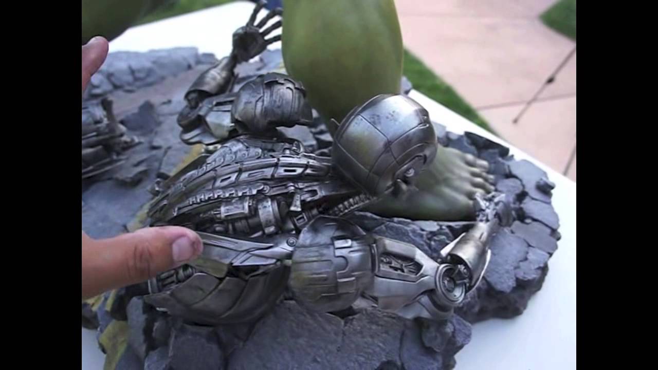 INCREDIBLE HULK cinemaquette  ecc (Elite Creature Collectible