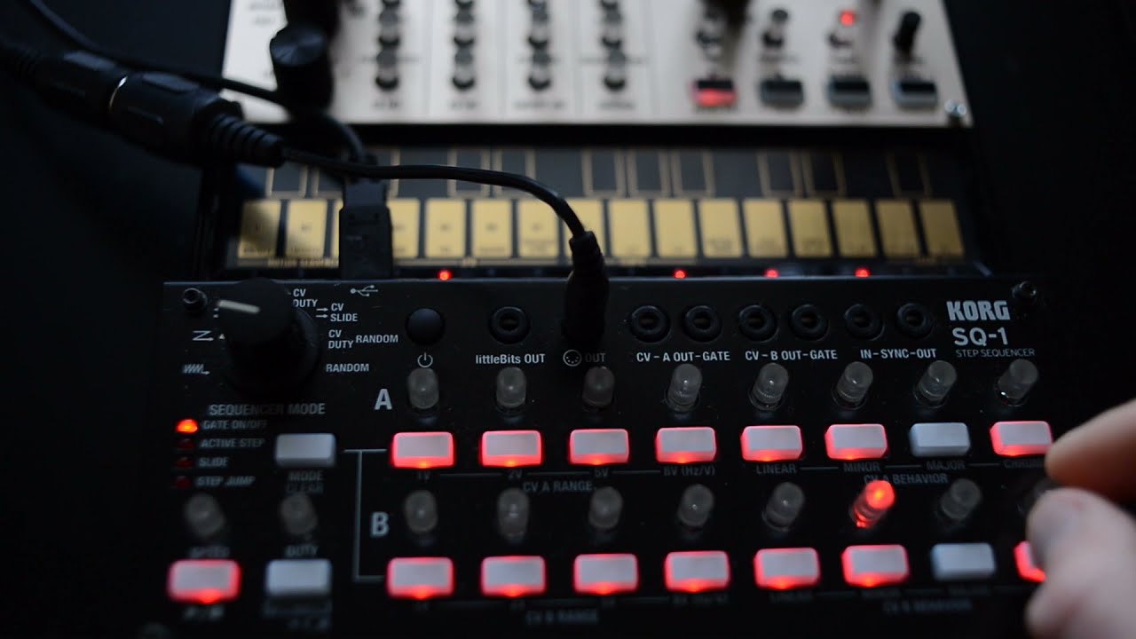 Korg SQ-1 Analog Sequencer + Volca Keys Synthesizer Cyberpunk Live Jam