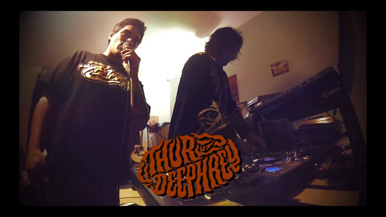 Hansi's Room /// Thur Deephrey (DJ-Set)