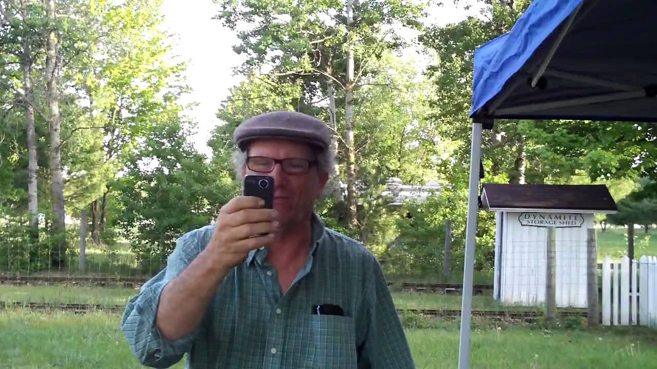 Kodak Zi6 and Zx1 compared, clip 2 of 2