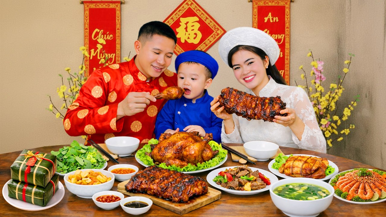 Cooking Steamed Chicken With Lemongrass And Grilled Ribs For The Family - Celebrating Lunar New Year