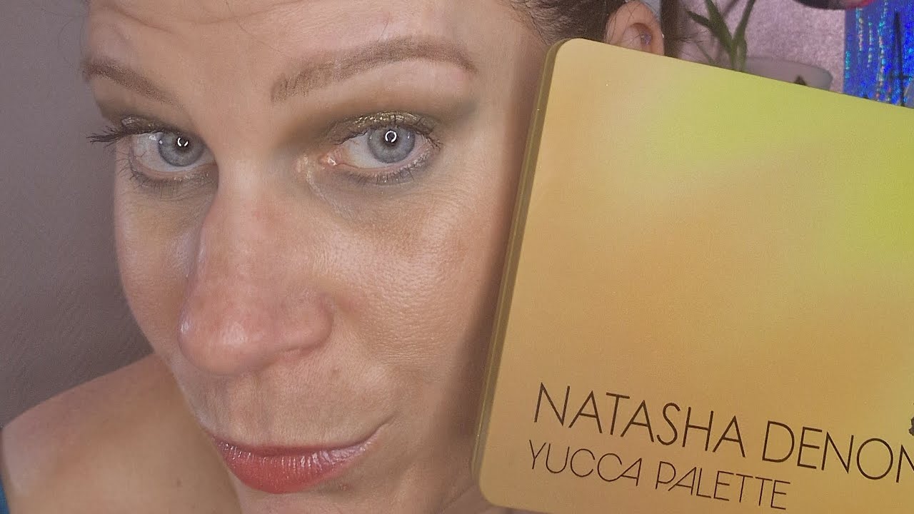 Je ressors une palette oubliée et un must en fond de teint 😊😊