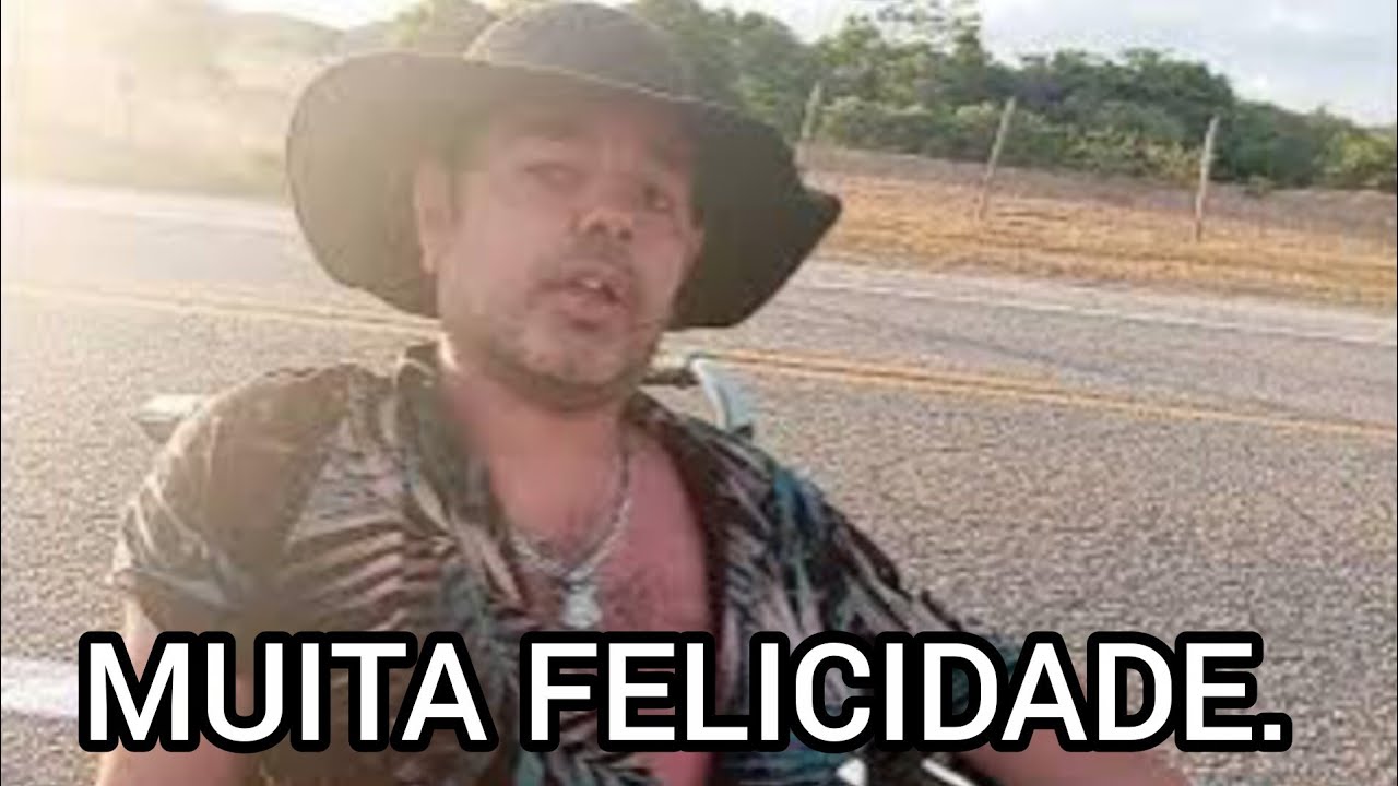 ESPEREI MUITO POR ESSE DIA. 