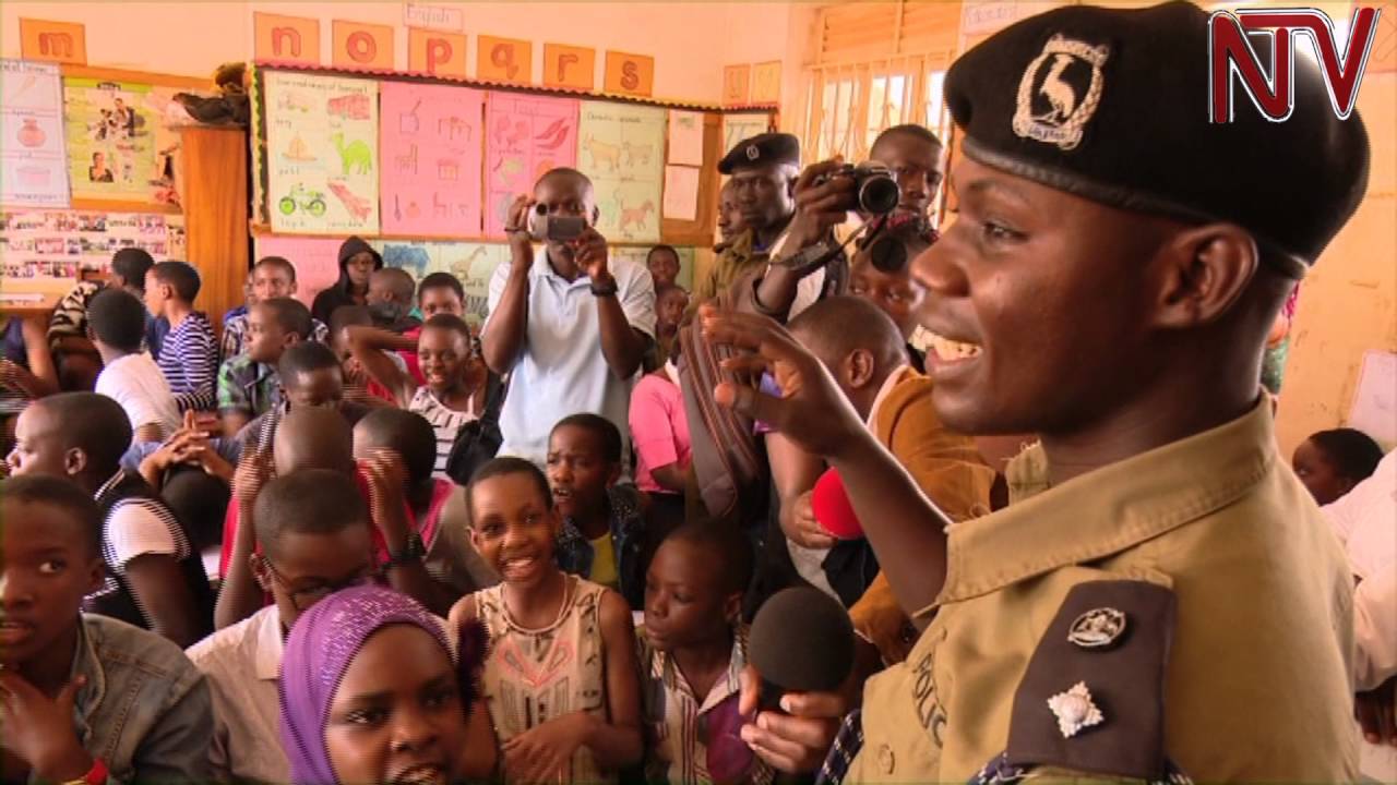 Police raids school conducting banned holiday coaching